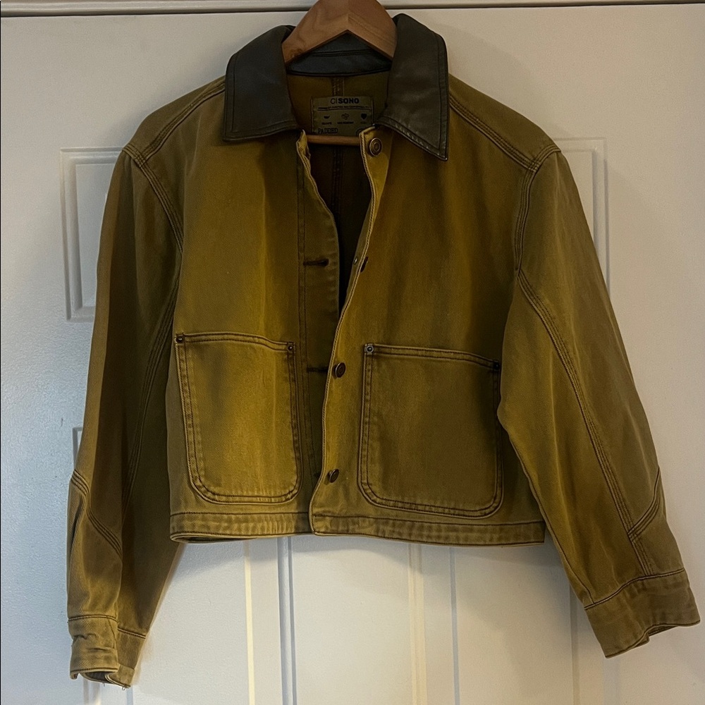 Ci Sono women’s Mustard Jacket with brown Collar